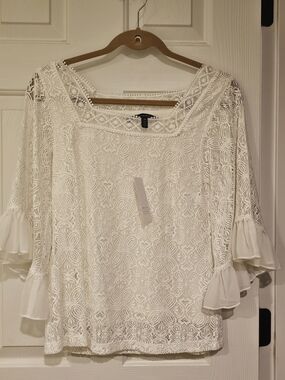 White House Black Market Ivory Lace Ruffle-Sleeve Blouse